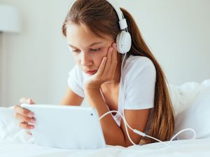 5+1 tips για να ξεκινήσετε συζήτηση με το έφηβο παιδί σας