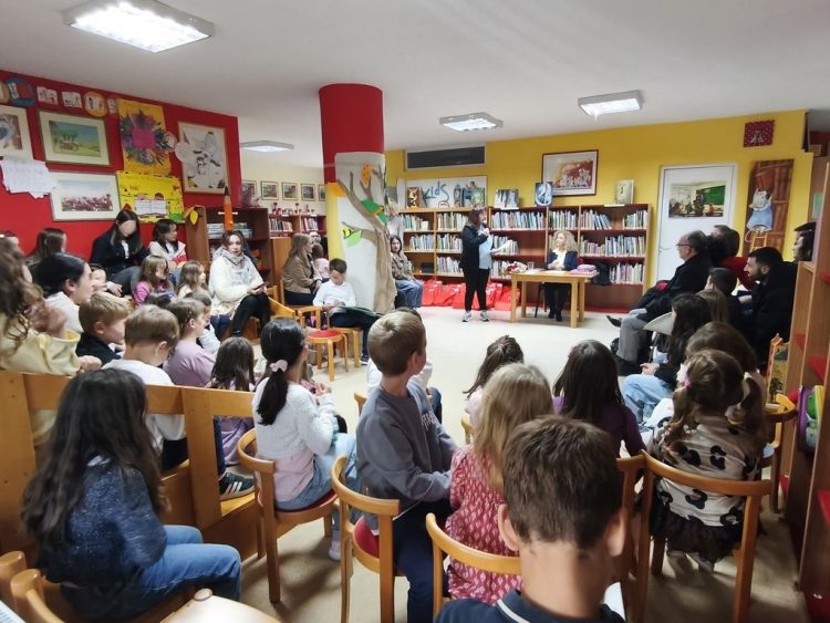 Δημοτική Βιβλιοθήκη Τρικάλων: Βράβευση μικρών παιδιών για τη φιλαναγνωσία τους – επένδυση στην Παιδεία