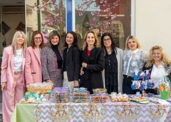 Με μεγάλη επιτυχία το Πασχαλινό Bazaar του Συλλόγου Γυναικών Οιχαλίας την Κυριακή των Βαΐων (ΦΩΤΟ)