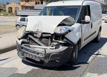 Καλαμπάκα: Καραμπόλα τριών οχημάτων στην οδό Πίνδου (ΦΩΤΟ)