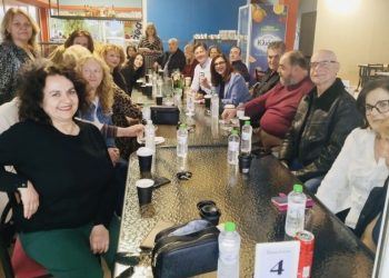 Συγκίνηση και αναμνήσεις στη συνάντηση αποφοίτων Λυκείου Φαρκαδόνας 1986 (ΦΩΤΟ)