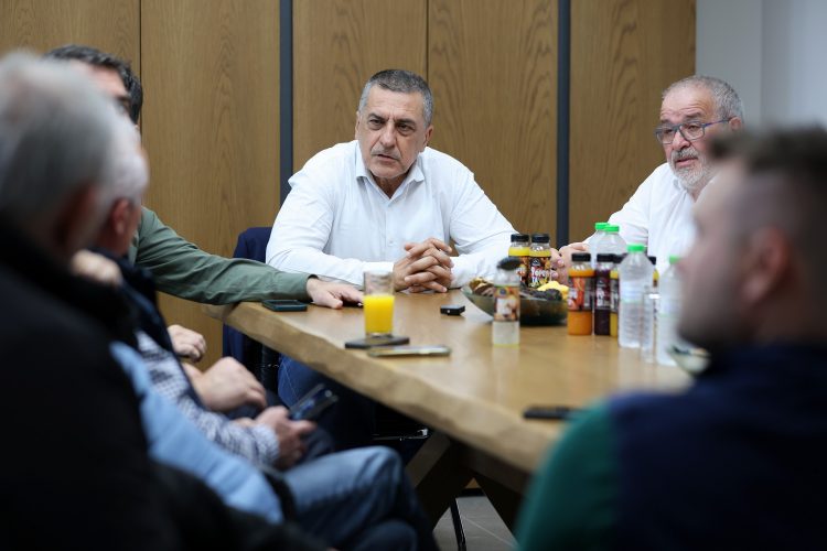 Δημήτρης Κουρέτας: «Αναγκαίος ο οδικός χάρτης για την επανεκκίνηση της κτηνοτροφίας»