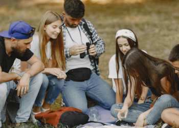Είσαι 18; Με μια απλή αίτηση κερδίζεις δωρεάν ταξίδι στην Ευρώπη- Έχεις 3 μέρες ακόμα