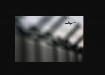 Το Ιράν ανοίγει ξανά τα κύρια αεροδρόμια της Τεχεράνης