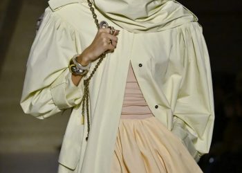 Butter yellow: Πώς θα συνδυάσετε το χρώμα της άνοιξης 2026;