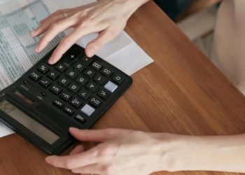 Φορολογικές δηλώσεις: Ποια η προθεσμία για την υποβολή τους – Πώς θα κερδίσετε έκπτωση φόρου