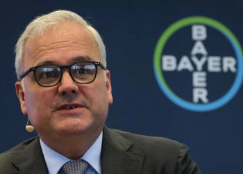 Bayer: Η Ευρώπη πρέπει να πληρώνει περισσότερα για τα φάρμακα