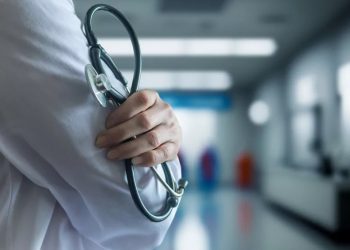 ΙΣΑ: 5.400 γιατροί έφυγαν από τη χώρα τα τελευταία πέντε χρόνια