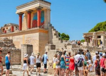 Αυτός είναι ο νομός της Κρήτης που θα πρωταγωνιστήσει στην τουριστική σεζόν – Το ChatGPT απαντά