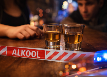 Τρίκαλα: Ανήλικος κατέληξε στο νοσοκομείο σε κατάσταση μέθης – Μία σύλληψη