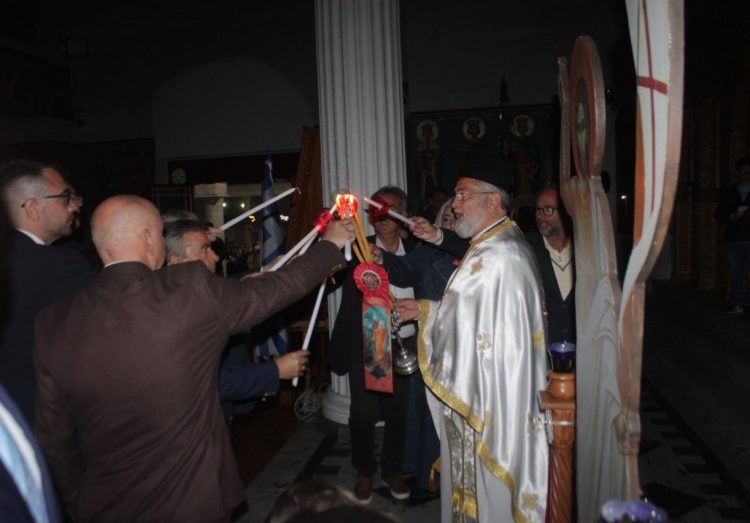 Με λαμπρότημα γιορτάστηκε η Ανάσταση του Χριστού στην Πύλη Τρικάλων