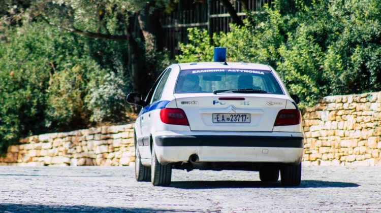 Αποσπούσαν χρήματα και κοσμήματα παριστάνοντας υπαλλήλους του ΔΕΔΔΗΕ και λογιστή