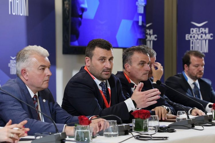 Λευτέρης Αβραμόπουλος από το Οικονομικό Φόρουμ των Δελφών: Τα Μετέωρα μετατρέπονται από προορισμό λίγων ωρών σε προορισμό ημερών και εμπειριών ζωής