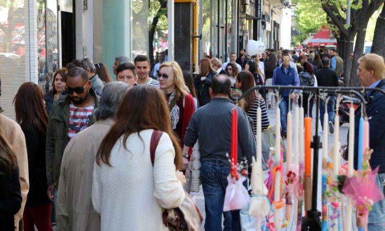 Eορταστικό ωράριο: Τι ώρα κλείνουν Mεγάλο Σάββατο σούπερ μάρκετ και καταστήματα – Πότε ανοίγουν ξανά
