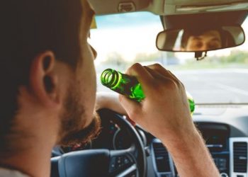 Οδηγώ και δεν σε… σκέφτομαι – Δύο συλλήψεις μεθυσμένων οδηγών μέσα σε λίγες ώρες!!