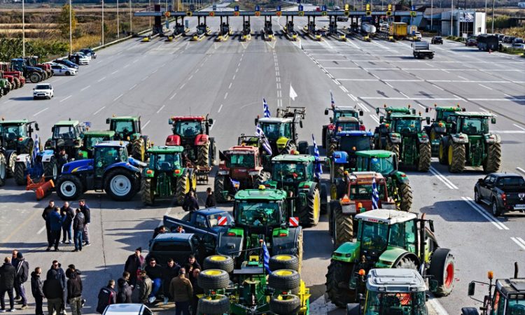 Κινητοποίηση με τρακτέρ στον Ε65 την Μεγάλη Τρίτη ετοιμάζουν οι αγρότες (+Φωτο +Βίντεο)