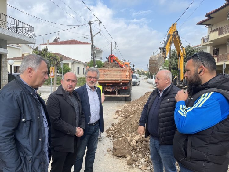 ΔΕΥΑΤ: Στην περιοχή οδού Πατουλιάς το νέο αντιπλημμυρικό έργο – Επίσκεψη Σακκά και Μπλουγούρα