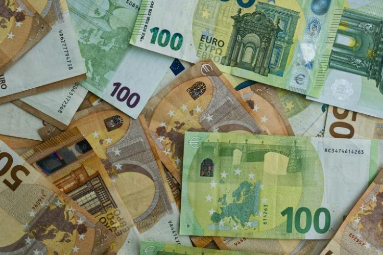 Επίδομα Παιδιού: «Μπόνους» 150€ ανά τέκνο χωρίς αίτηση – Πότε πληρώνεται και ποιοι το χάνουν