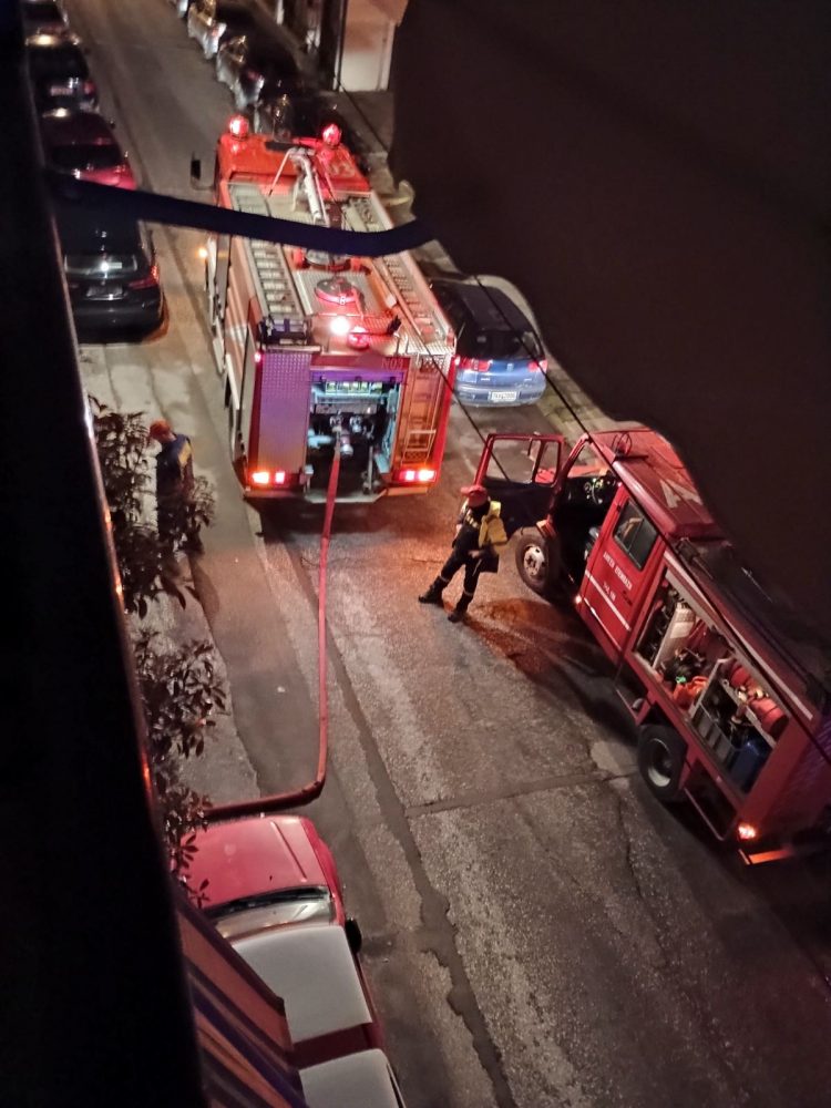 Συναγερμός στην οδό Αριστοτέλους από φωτιά σε καμινάδα