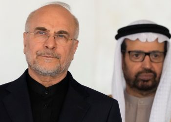 «Χάος» στην ηγεσία του Ιράν: Έντονη φημολογία για παραίτηση Γκαλιμπάφ από τη διαπραγματευτική ομάδα