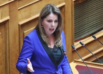 Κατερίνα Παπακώστα: “Δεν θα κατέβω στις επόμενες εκλογές εάν υπάρχει σκιά” – Ζητεί άρση της ασυλίας της – “Δεν έχω καμία απολύτως εμπλοκή”