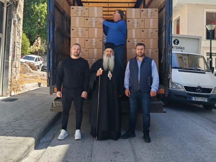 6 τόνοι τροφίμων ενισχύουν το Κοινωνικό Παντοπωλείο «Ο Άγιος Παΐσιος» του Δήμου Μετεώρων – Νέα δυναμική συνεργασία Δήμου, Ιεράς Μητρόπολης και Αρχιεπισκοπής μέσω της «Αποστολής»