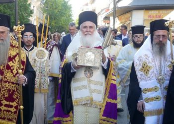 Η Τίμια Κάρα του Αγίου Σεραφείμ στην Καρδίτσα (ΦΩΤΟ)
