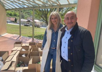 Πασχαλινή στήριξη τρικαλινών με 400 «συσκευασίες αγάπης» από το Κοινωνικό Παντοπωλείο του Δ. Τρικκαίων