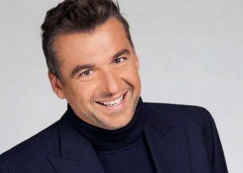Στο Πήλιο ο Γιώργος Λιάγκας – Έκανε βουτιές στον Παγασητικό [εικόνες]