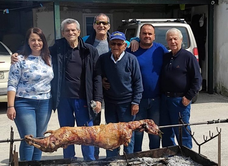 Κριτσίνι Τρικάλων: “Οικογενειακό” Πάσχα για τον λαοφιλή τραγουδιστή Γιώργο Μαργαρίτη