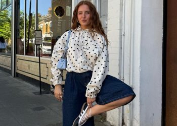Ballet sneakers: Όλες οι fashionistas τώρα, επιλέγουν την τάση που επαναπροσδιορίζει το casual chic