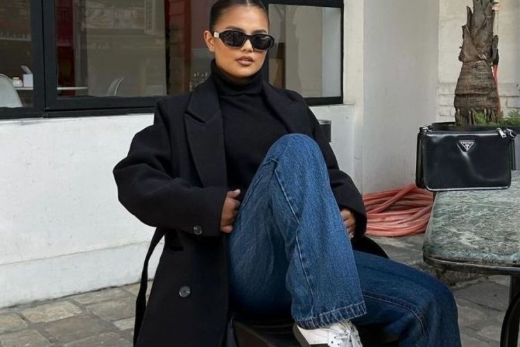 Το effortless outfit με Adidas Samba και το τζιν που λατρεύουν οι fashion insiders