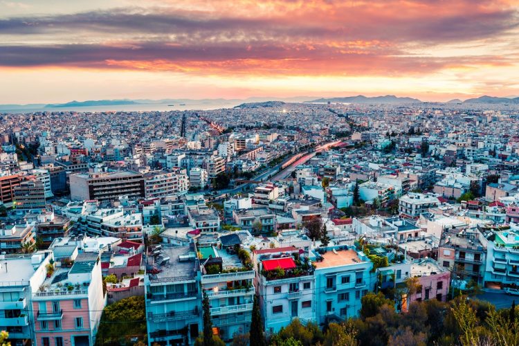 Ένας στους τρεις Έλληνες σκέφτεται να μετακομίσει – Τι δείχνει η νέα ευρωπαϊκή έρευνα για τη στέγαση