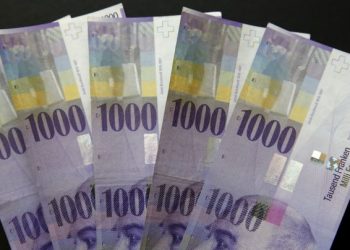 Ελβετικό φράγκο: Επιστρέφει ως «ασφαλές καταφύγιο»