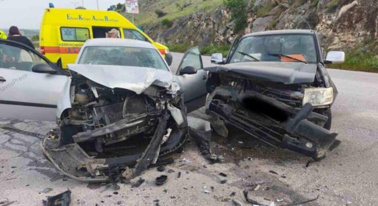 Σοβαρό τροχαίο με πέντε τραυματίες (ΦΩΤΟ – ΒΙΝΤΕΟ)