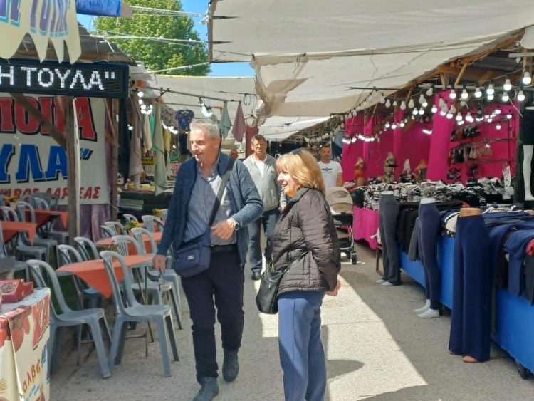 «Κίνησε το παζάρι» στον Τύρναβο σήμερα… (ΦΩΤΟ)