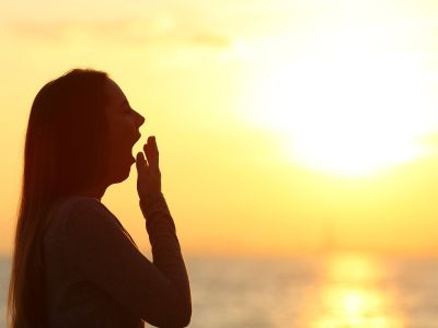 7 λόγοι που ο ήλιος σας προκαλεί κόπωση και υπνηλία