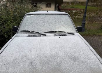 Και όμως είναι αλήθεια σήμερα Σάββατο 2 Μαΐου… Χιόνι «πασπάλισε» ορεινές περιοχές της Θεσσαλίας (φωτ. & βίντεο)