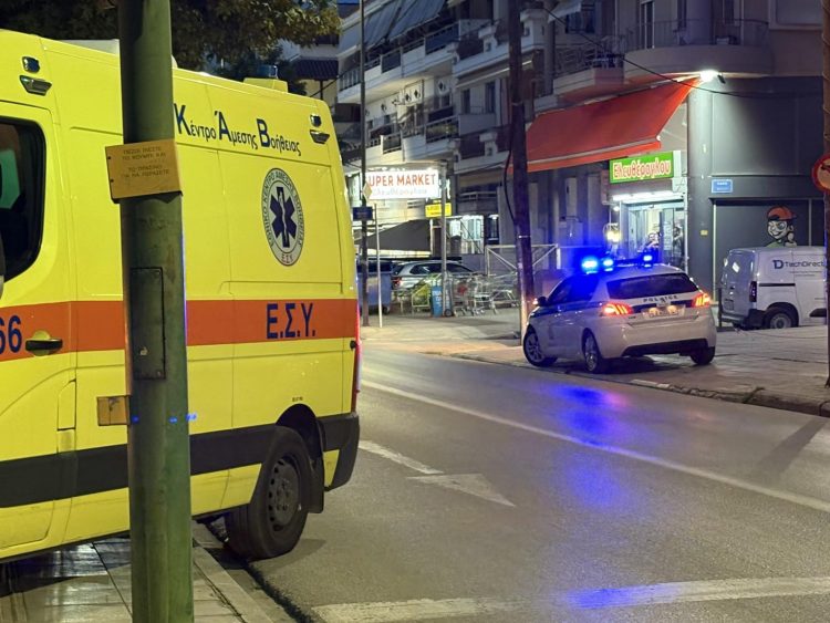 Τραυματίστηκε σε τροχαίο νεαρός άνδρας – Δέχτηκε τις πρώτες βοήθειες από γιατρό που βρέθηκε στο σημείο (φωτο)