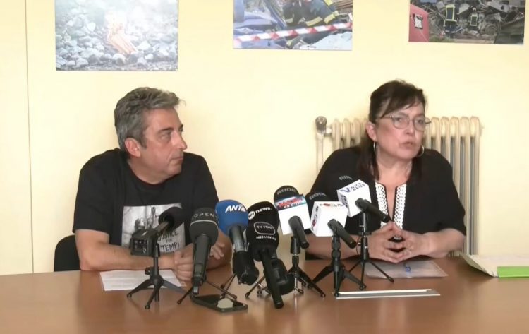 Σύλλογος συγγενών θυμάτων Τεμπών: Ακατάλληλη η αίθουσα του «Γαιόπολις» – Αποπροσανατολιστική η ίδρυση κόμματος από τη Μ. Καρυστιανού