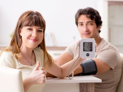 7 σπιτικές θεραπείες για τη διαχείριση της υπέρτασης