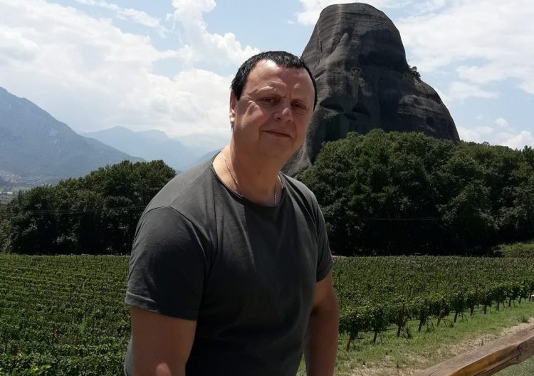 Ο μικρός Ζωσιμάς (Γιάννης) έκανε περήφανο τον μεγάλο (Παναγιώτης) – Πρωτιά για τον 16χρονο στο Πανευρωπαϊκό Kyokushin που έγινε στα Τρίκαλα
