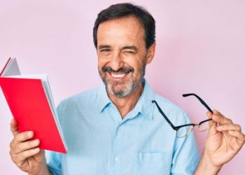 Τα 7 απαραίτητα συστατικά και οι top-7 τροφές για τα μάτια