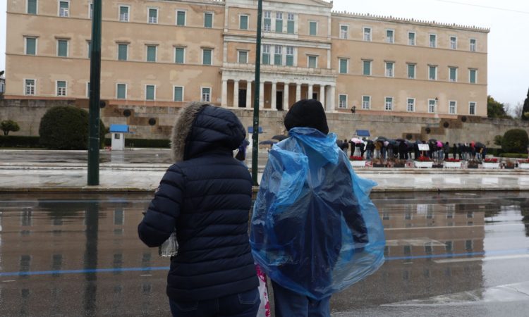 Καιρός: Παρατείνεται το φθινοπωρινό σκηνικό – Πού θα βρέξει το Σαββατοκύριακο