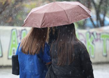 Καιρός: Ατμοσφαιρική τραμπάλα με βροχές και καταιγίδες το Σαββατοκύριακο
