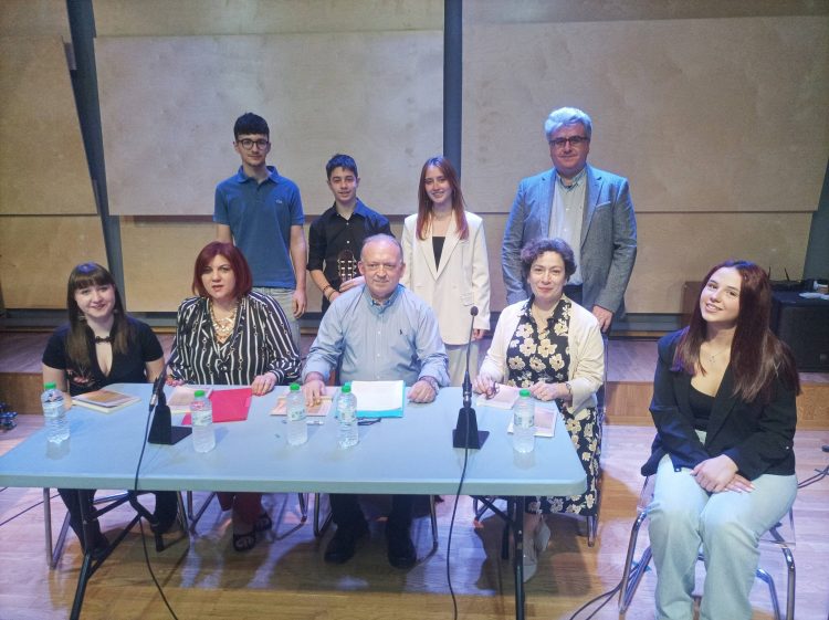 Βιβλιοπαρουσίαση στα Τρίκαλα: «Της εξοχής τα πρωινά» του Αλέξανδρου Βαναργιώτη – Σύντομα διηγήματα με …ατελείωτο “βάθος”! (ΦΩΤΟ)