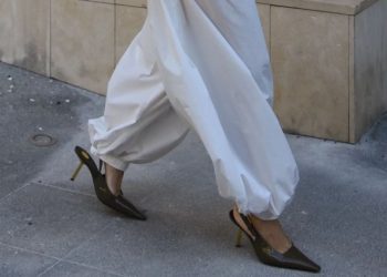 Balloon trousers: Με αυτά τα παντελόνια θα κάνεις φέτος τα πιο fresh & cool looks