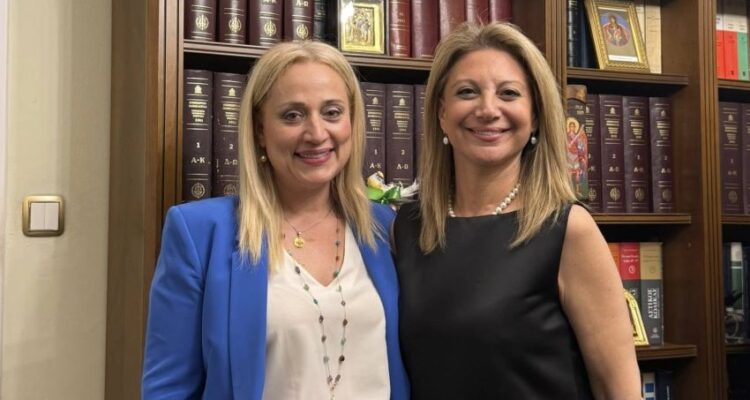 Ποια Τρικαλινή (συν)υπογράφει την ιδρυτική διακήρυξη του νέου κόμματος της Μαρίας Καρυστιανού