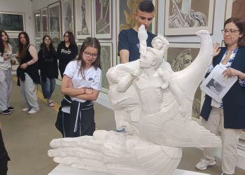 Το 9ο Γυμνάσιο Τρικάλων στο Μουσείο Δημήτρη και Λέγκως Κατσικογιάννη