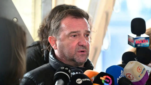 Η ανάρτηση-καρφί του Νίκου Πλακιά για τη μήνυση Καρυστιανού: «Όσοι δεν πιστεύουν στη δικαιοσύνη τρέχουν πρώτα εκεί»
